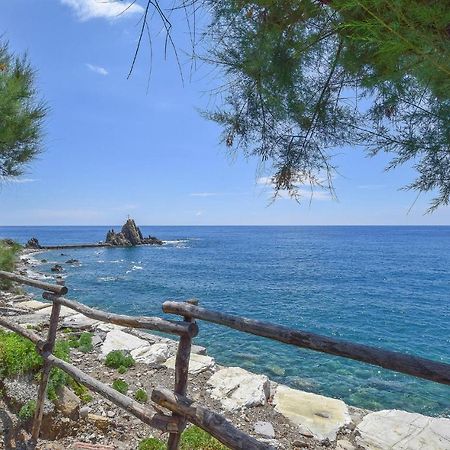 Nice Apartment In Moneglia With House Sea View Exteriér fotografie