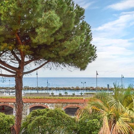 Nice Apartment In Moneglia With House Sea View Exteriér fotografie